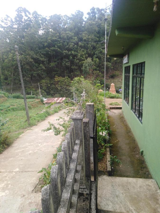Hotel Akiko Rest à Nuwara Eliya Extérieur photo