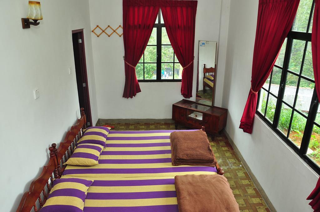 Hotel Akiko Rest à Nuwara Eliya Extérieur photo
