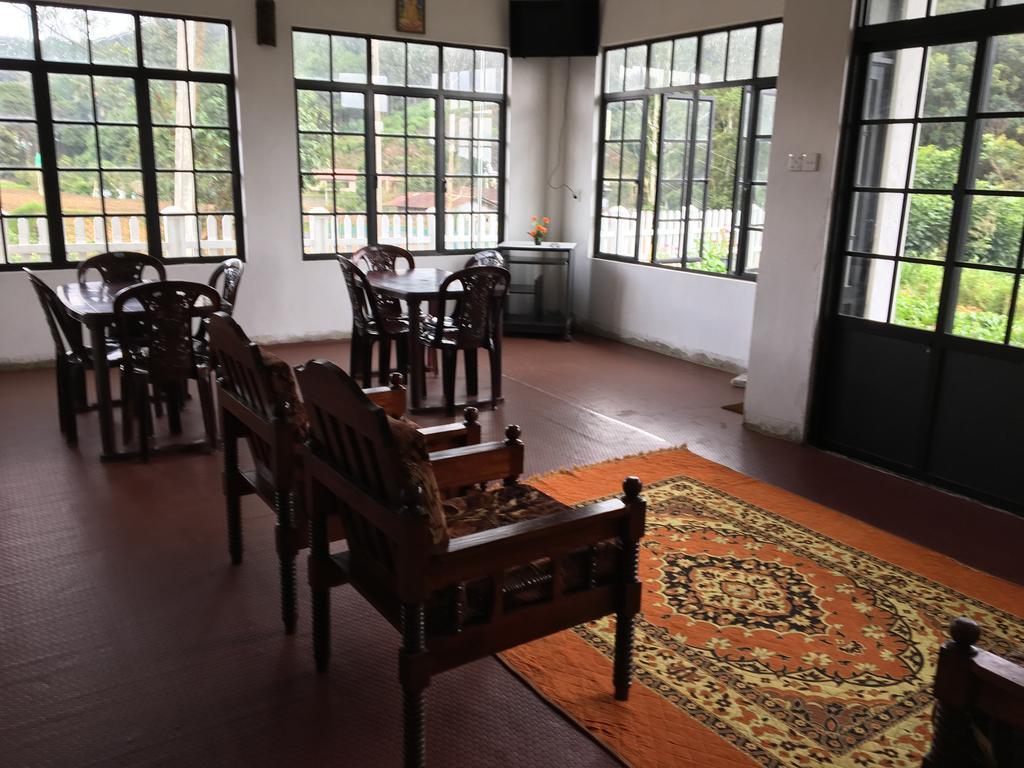Hotel Akiko Rest à Nuwara Eliya Extérieur photo